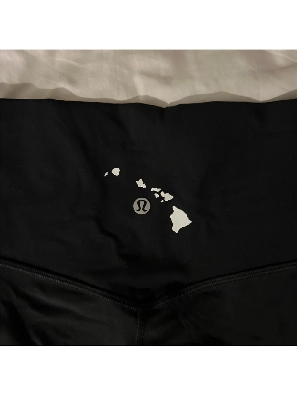 lululemon athletica Black High-Rise Athletic Bike Shorts Hawaii Islands - Picture 6 of 6